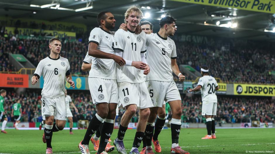Germany back on World Cup track after win in Belfast – DW – 10/13/2025