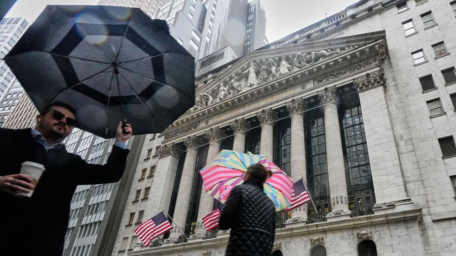 Märkte : Investoren wappnen sich für eine globale Schuldenkrise – „Der Anfang hat längst stattgefunden“